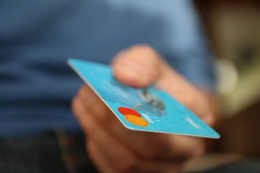 Sistema de Tarjeta de Credito Instalado en Lavadoras y Secadoras